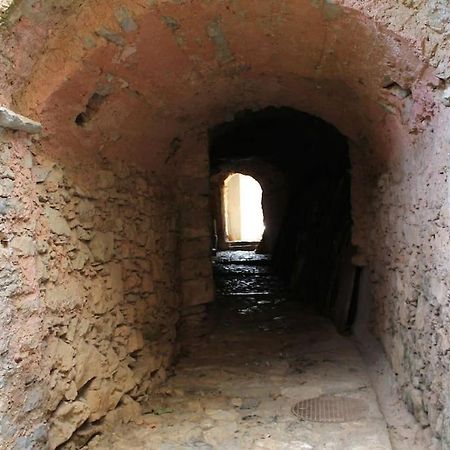 Casa Nel Borgo Antico Villa Quaratica Esterno foto