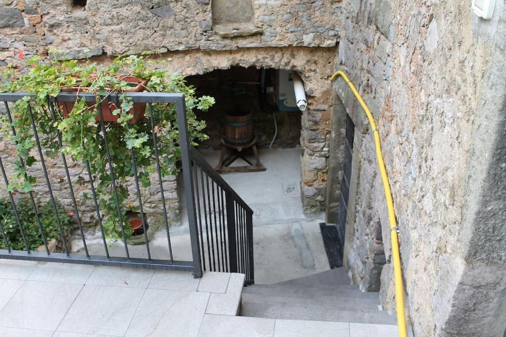 Casa Nel Borgo Antico Villa Quaratica Esterno foto