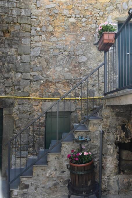 Casa Nel Borgo Antico Villa Quaratica Esterno foto