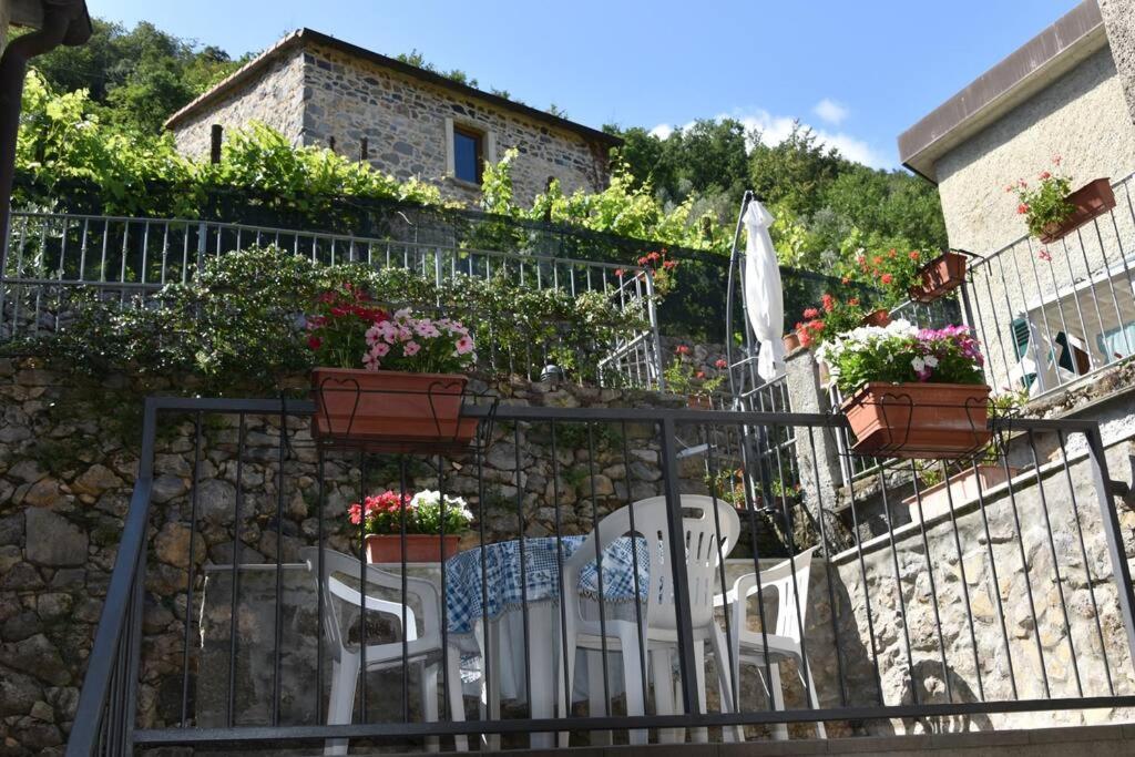 Casa Nel Borgo Antico Villa Quaratica Esterno foto