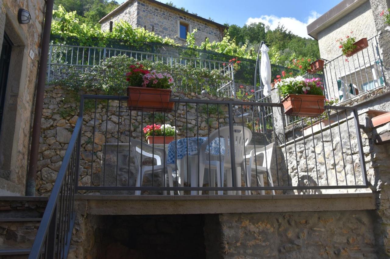 Casa Nel Borgo Antico Villa Quaratica Esterno foto